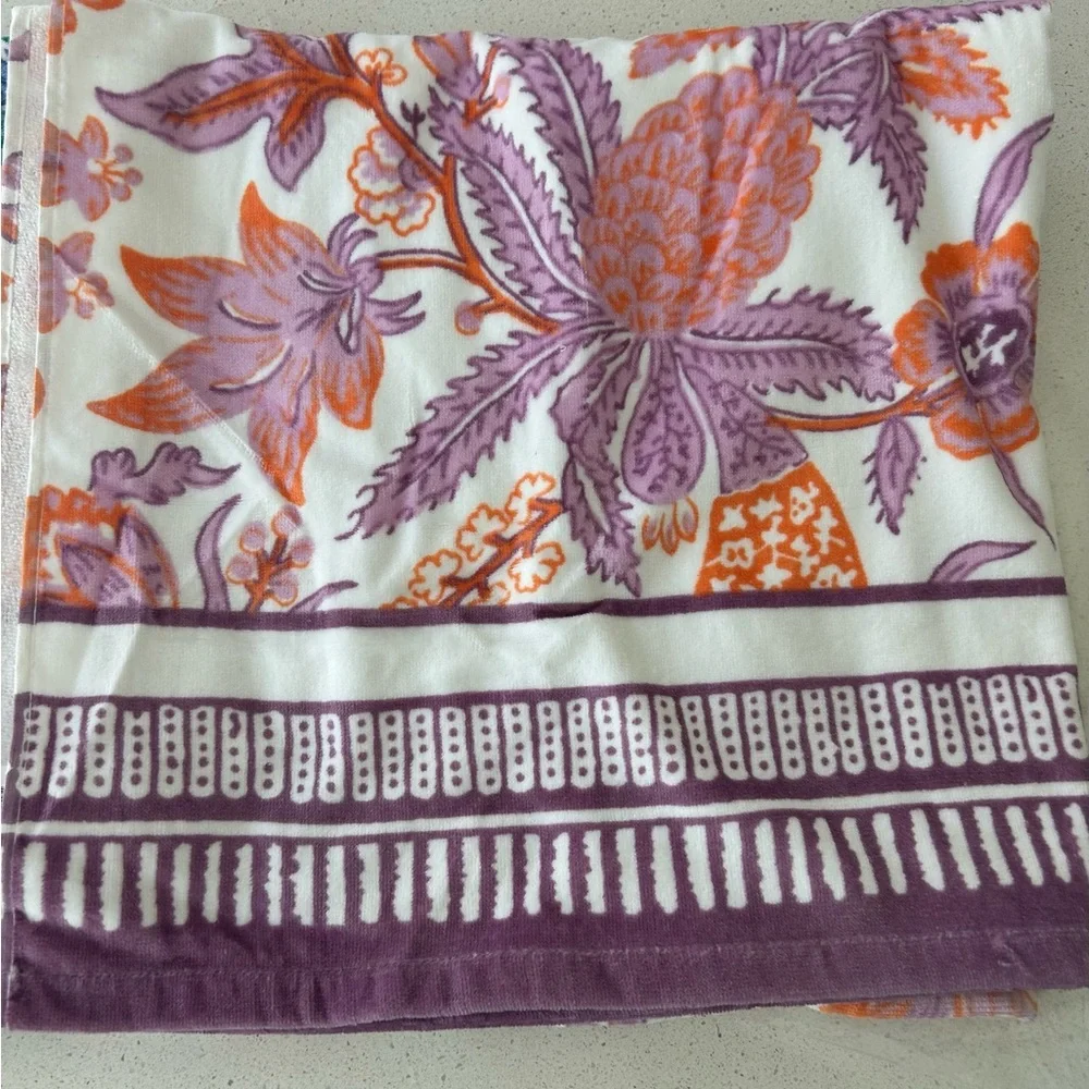 Bundle of 2 Pottery Barn Eleanor Floral Beach Towels UPF 50+ $120